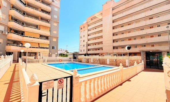 Reventa - Apartment -
Torrevieja - Nueva Torrevieja