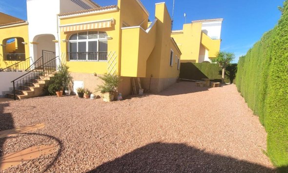 Reventa - Town House -
Los Montesinos - Los Montesinos - Urb. La Herrada