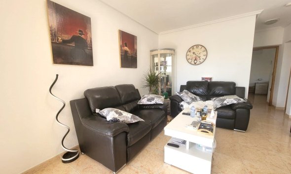 Reventa - Town House -
Los Montesinos - Los Montesinos - Urb. La Herrada