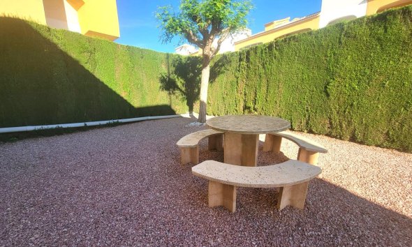 Reventa - Town House -
Los Montesinos - Los Montesinos - Urb. La Herrada
