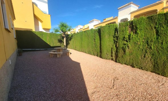 Reventa - Town House -
Los Montesinos - Los Montesinos - Urb. La Herrada