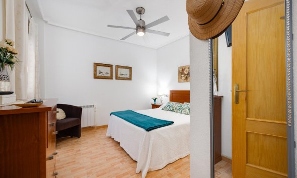 Revente - Apartment -
Torrevieja - Costa Blanca