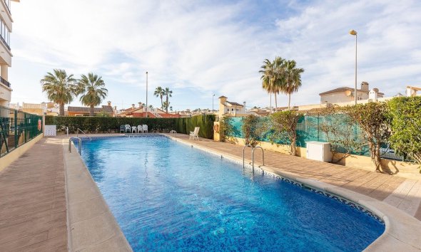 Revente - Apartment -
Orihuela Costa
