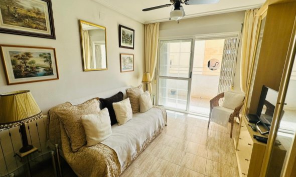 Resale - Apartment -
Torrevieja - Costa Blanca