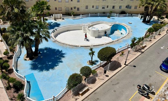 Resale - Apartment -
Torrevieja - Costa Blanca