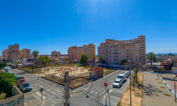 Revente - Town House -
Torrevieja - Nueva Torrevieja