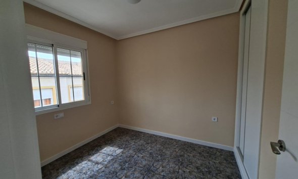 Resale - Bungalow -
Orihuela Costa - Punta Prima