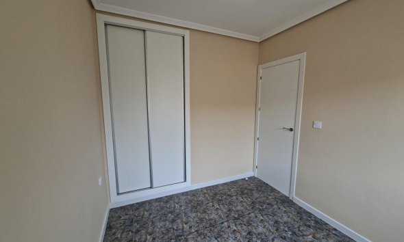 Resale - Bungalow -
Orihuela Costa - Punta Prima