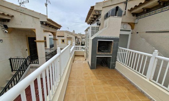 Resale - Bungalow -
Orihuela Costa - Punta Prima