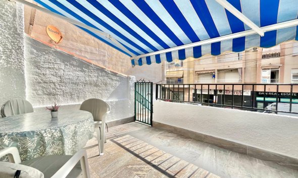 Resale - Apartment -
Torrevieja - Playa de los Locos