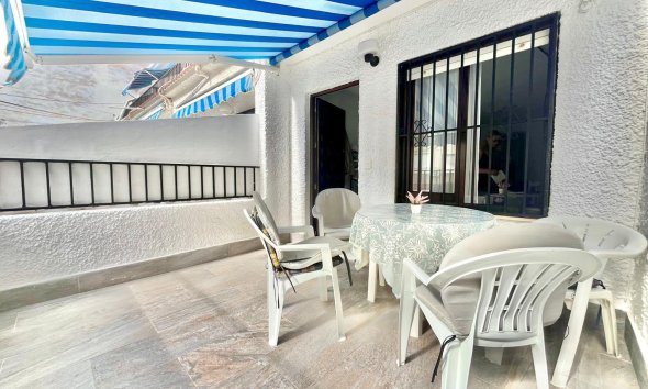 Resale - Apartment -
Torrevieja - Playa de los Locos