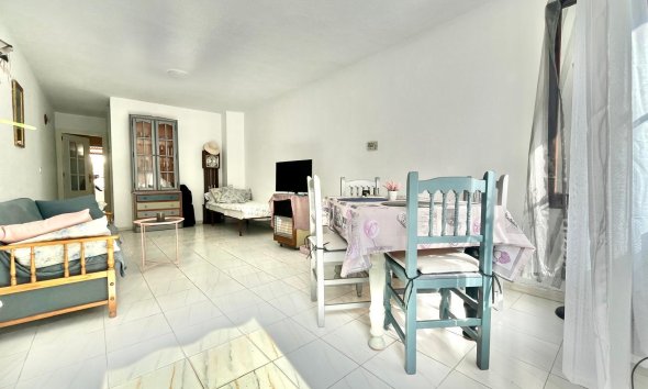 Resale - Apartment -
Torrevieja - Playa de los Locos