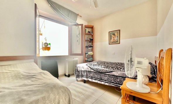 Resale - Apartment -
Torrevieja - Playa de los Locos