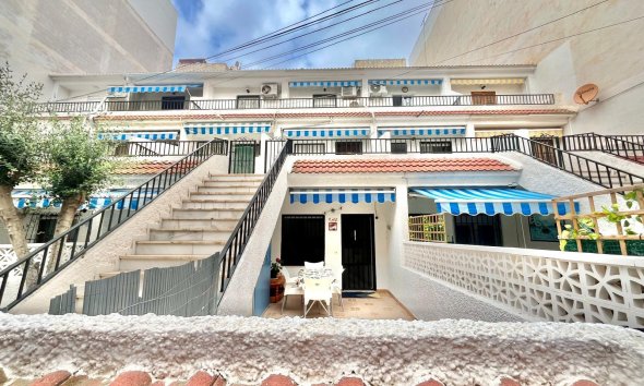 Resale - Apartment -
Torrevieja - Playa de los Locos