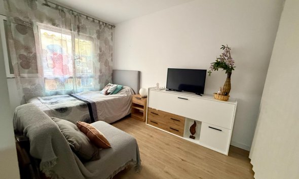 Reventa - Apartment -
Torrevieja - Centro