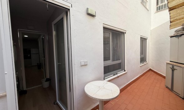 Reventa - Apartment -
Torrevieja - Centro