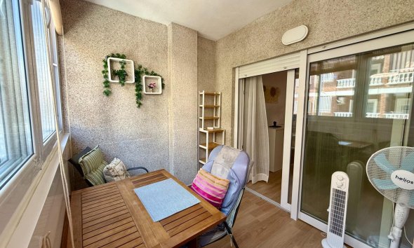 Reventa - Apartment -
Torrevieja - Centro