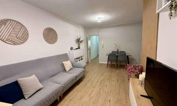 Reventa - Apartment -
Torrevieja - Centro