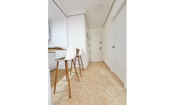 Resale - Apartment -
Torrevieja