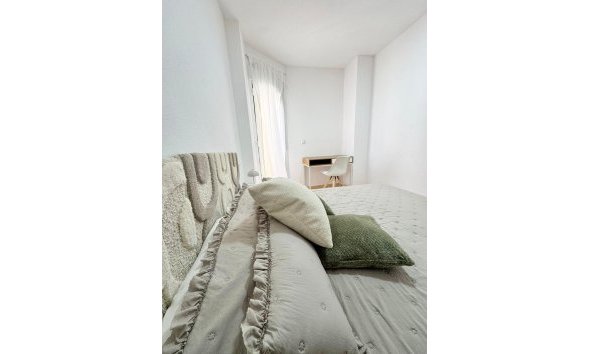 Resale - Apartment -
Torrevieja
