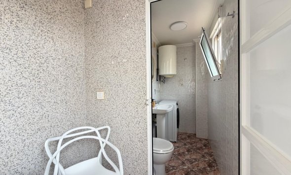 Revente - Apartment -
Torrevieja - Centro