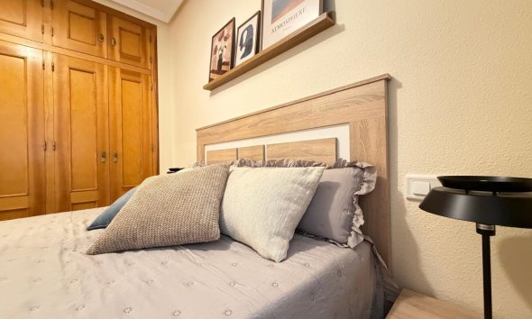 Revente - Apartment -
Torrevieja - Centro