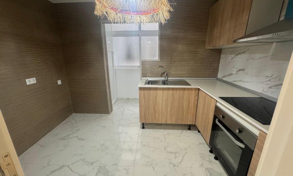 Resale - Apartment -
Torrevieja - Costa Blanca