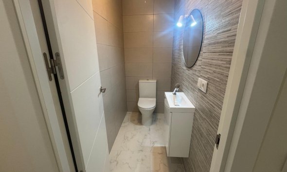 Resale - Apartment -
Torrevieja - Costa Blanca