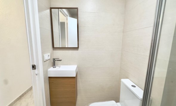 Revente - Apartment -
Torrevieja - Estacion De Autobuses