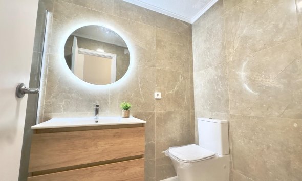 Revente - Apartment -
Torrevieja - Estacion De Autobuses