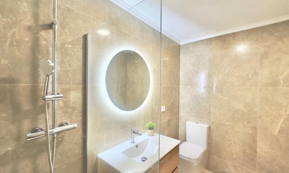 Revente - Apartment -
Torrevieja - Estacion De Autobuses