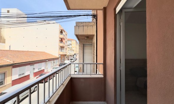 Revente - Apartment -
Torrevieja - Estacion De Autobuses