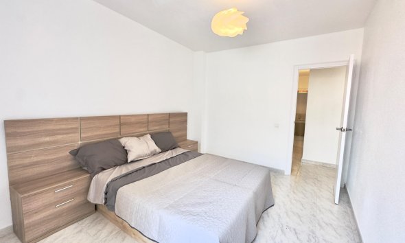 Revente - Apartment -
Torrevieja - Estacion De Autobuses