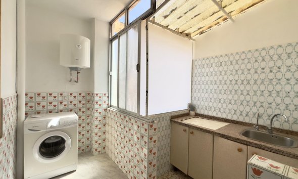 Revente - Apartment -
Torrevieja - Estacion De Autobuses