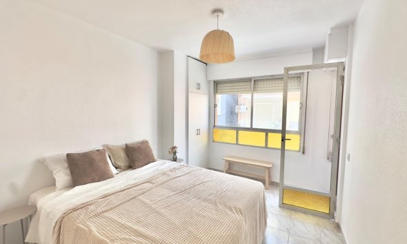 Revente - Apartment -
Torrevieja - Estacion De Autobuses