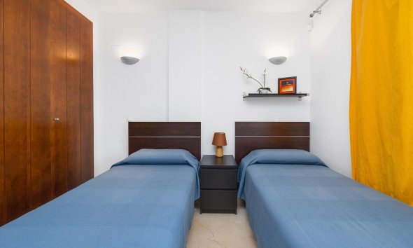 Resale - Apartment -
Torrevieja - Punta Prima