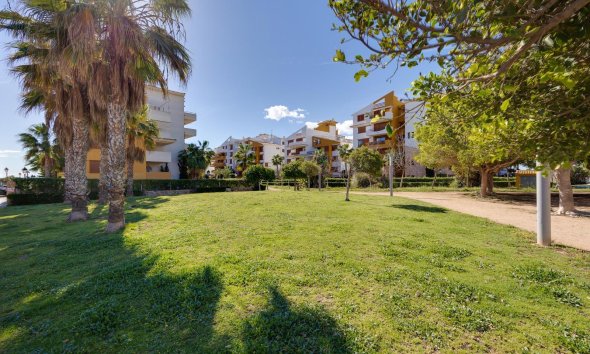 Resale - Apartment -
Torrevieja - Punta Prima