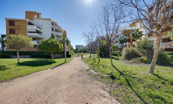 Resale - Apartment -
Torrevieja - Punta Prima