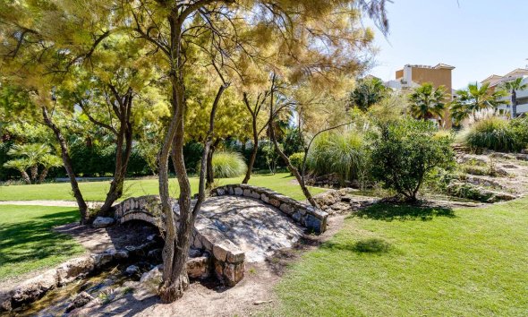 Resale - Apartment -
Torrevieja - Punta Prima