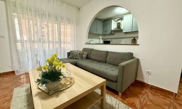 Revente - Apartment -
Torrevieja - Playa del Cura