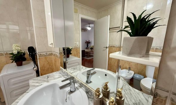 Revente - Apartment -
Torrevieja - Playa del Cura