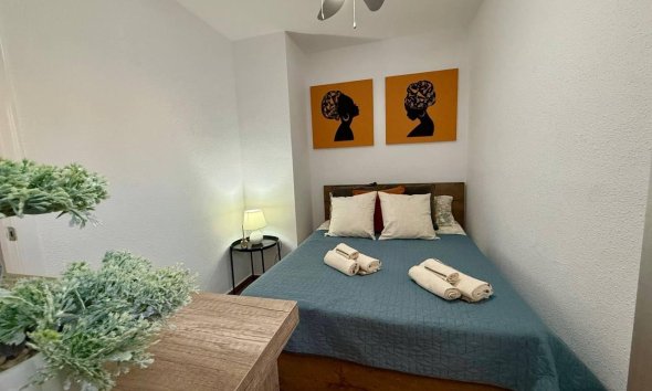 Revente - Apartment -
Torrevieja - Playa del Cura