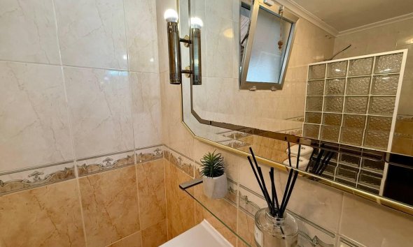 Revente - Apartment -
Torrevieja - Playa del Cura