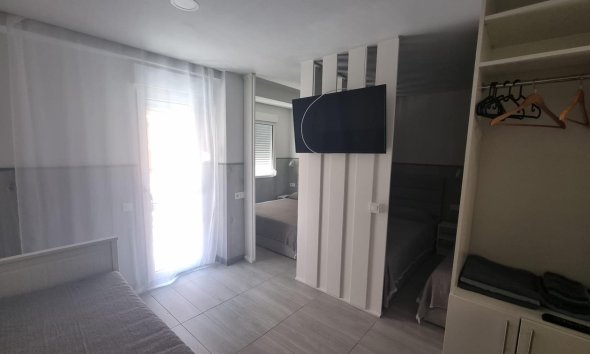 Revente - Apartment -
Torrevieja - Centro