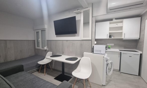 Revente - Apartment -
Torrevieja - Centro