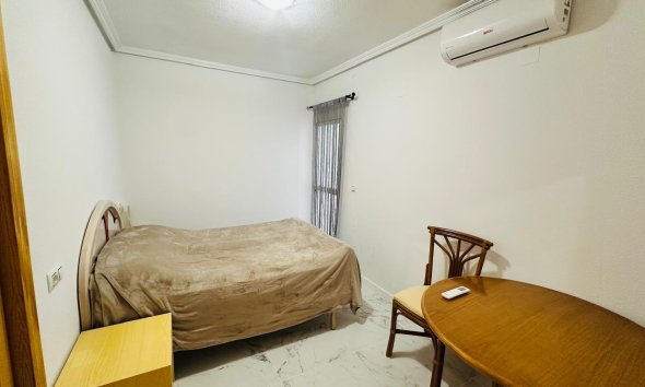 Resale - Apartment -
Torrevieja - Acequion