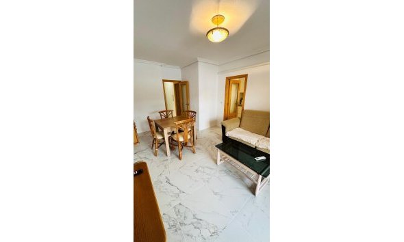 Resale - Apartment -
Torrevieja - Acequion