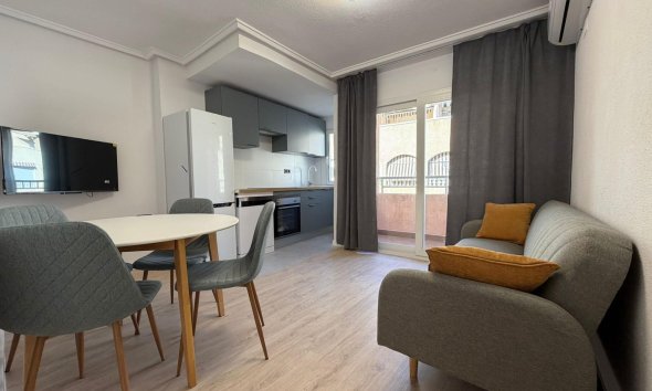 Revente - Apartment -
Torrevieja - Playa del Cura