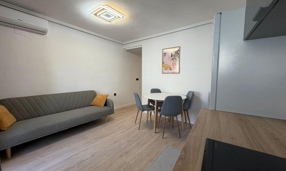 Revente - Apartment -
Torrevieja - Playa del Cura