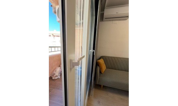 Revente - Apartment -
Torrevieja - Playa del Cura